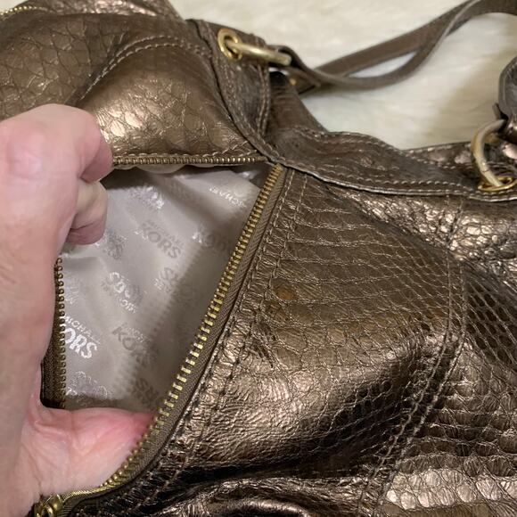 MICHAEL KORS Bronze Snakeskin Embossed Leather MOXLEY Shoulder Tote - Picture 9 of 16